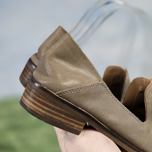 LUCKY BRAND | CAHILL GENUINE LEATHER LOAFERS w\ FOLD DOWN HEEL BACK - Picture 11 of 15